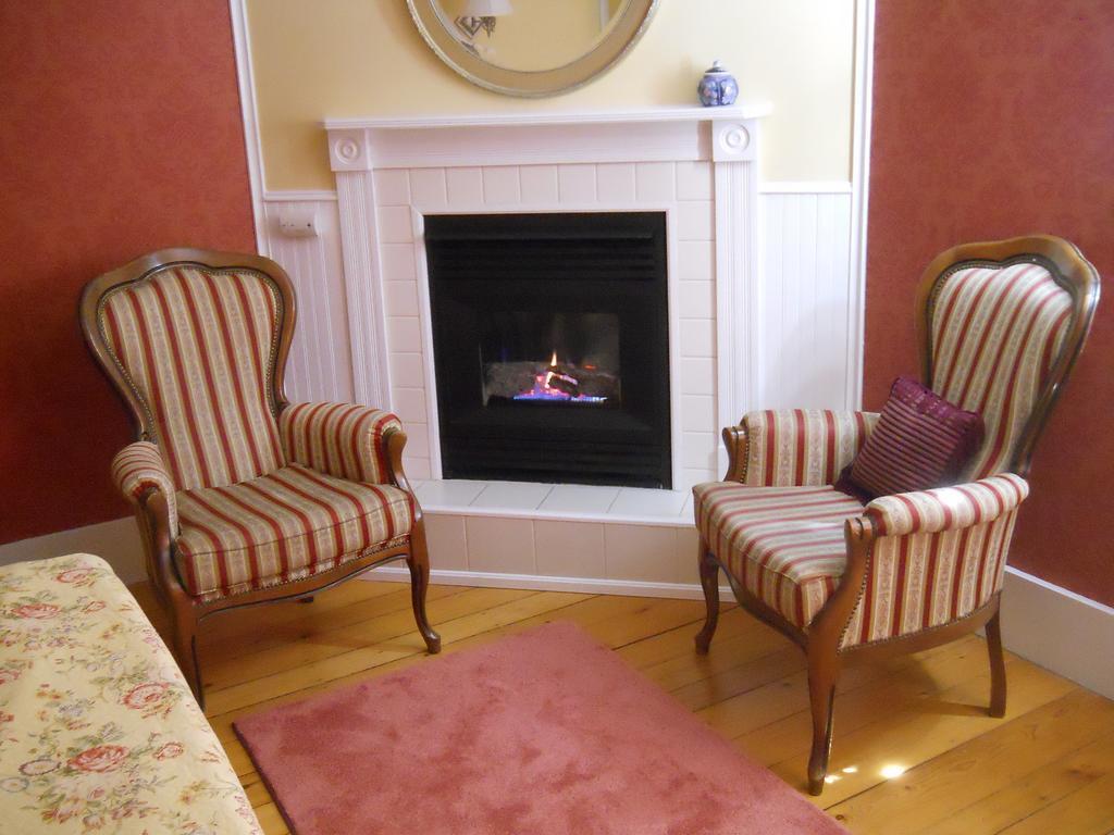 Bed and Breakfast Victorian By The Sea Lincolnville Exterior foto